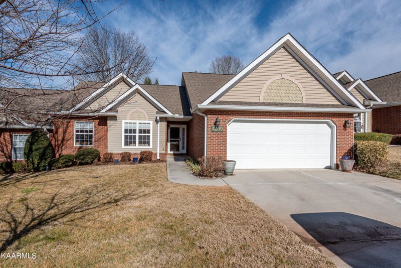4209 Litch Field Way, Knoxville, TN 37920