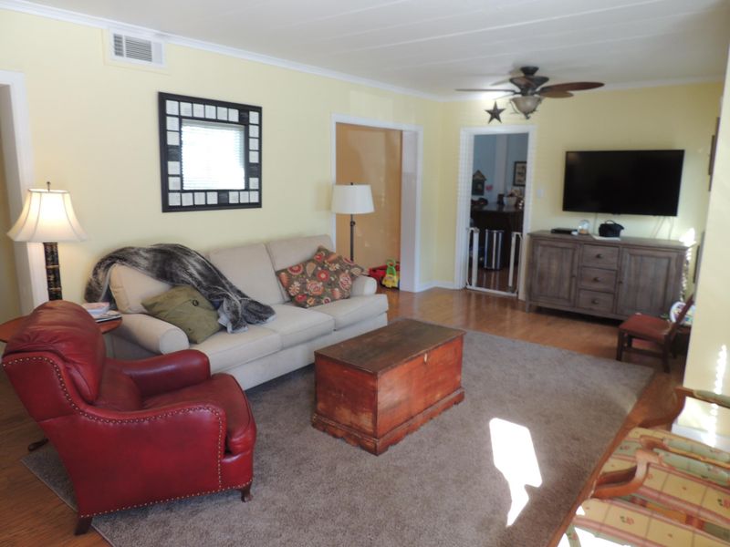 421 Circle Hill Dr, Knoxville, TN 37919