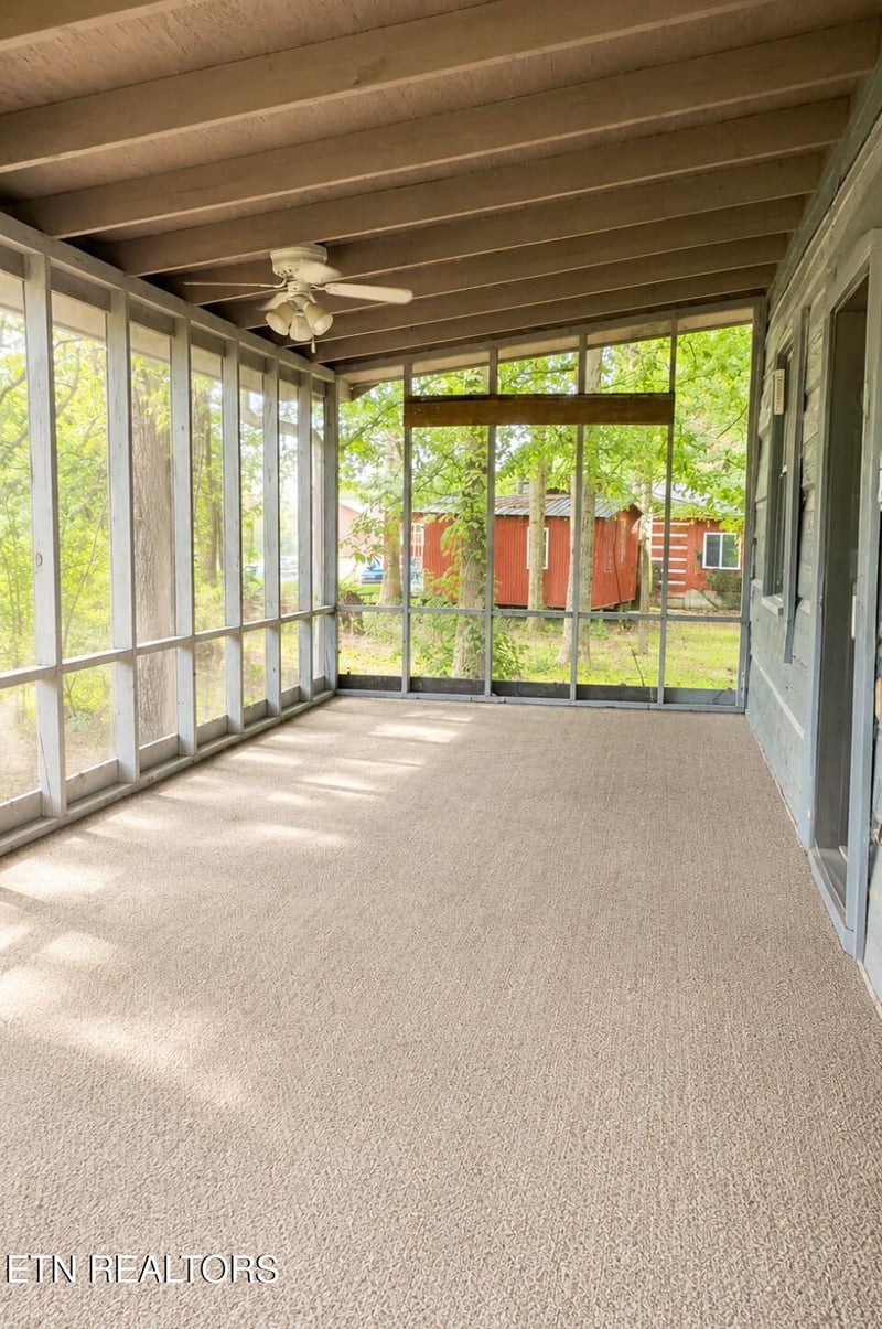 421 Nola Dr, Seymour, TN 37865
