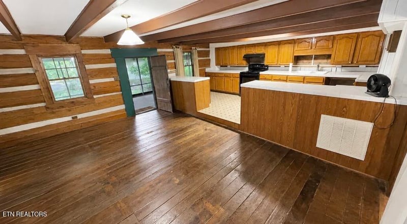 421 Nola Dr, Seymour, TN 37865