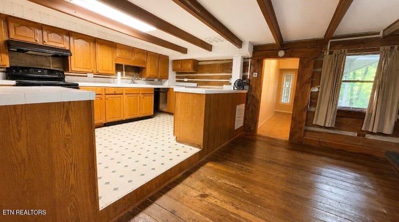 421 Nola Dr, Seymour, TN 37865