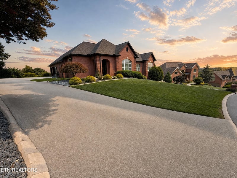 421 Saddle Rg, Knoxville, TN 37934