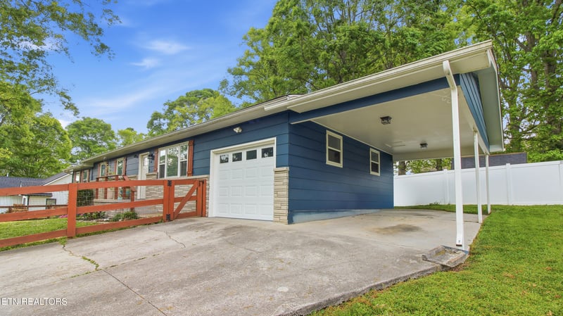 421 Watauga Dr, Knoxville, TN 37918