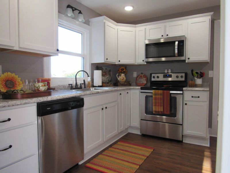 4210 Reed Rd, Louisville, TN 37777
