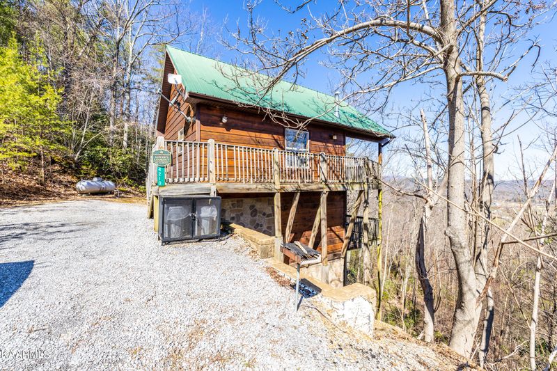 4210 Round Top Way, Sevierville, TN 37862