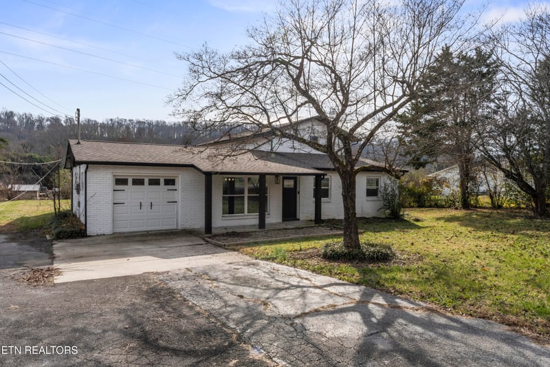 4216 Foley Dr, Knoxville, TN 37918