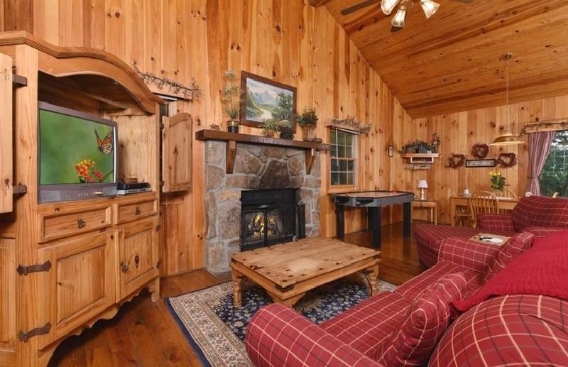 4217 Mountain Rest Way, Sevierville, TN 37876