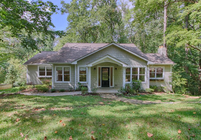 4217 Valencia Rd, Knoxville, TN 37919