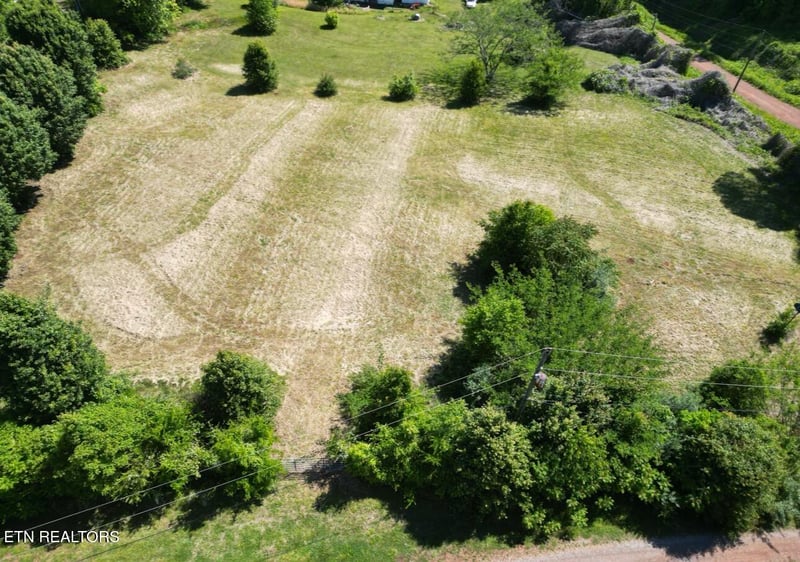 4218 Sweetwater Vonore Rd, Sweetwater, TN 37874