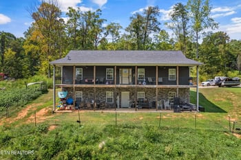 422 Easterly Cir, Rocky Top, TN 37769