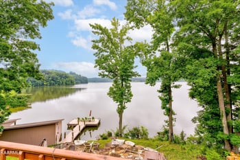 4221 Smoot Ln, Louisville, TN 37777
