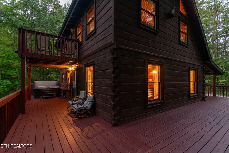 4224 Chamberlain Ln, Sevierville, TN 37862