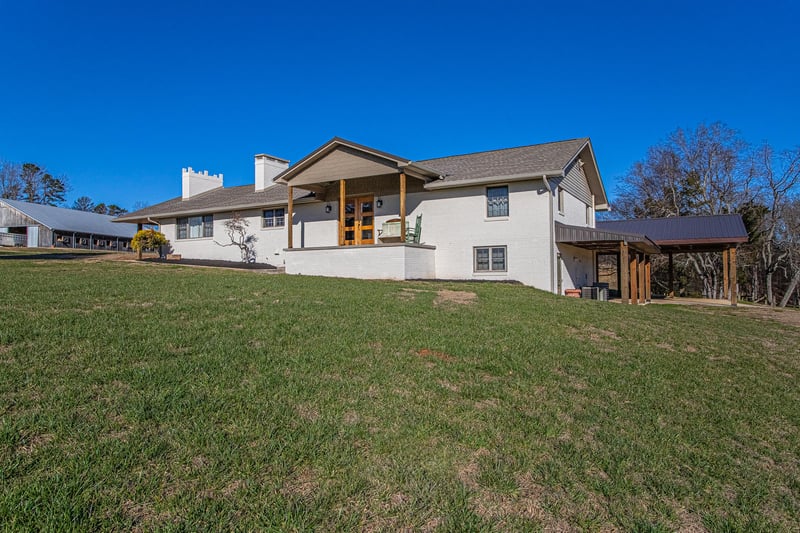 4224 Davis Ln, Lenoir City, TN 37771