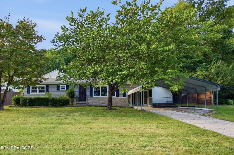 4225 O'hara Dr, Knoxville, TN 37918