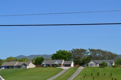 4225 Pea Ridge Rd, Maryville, TN 37804