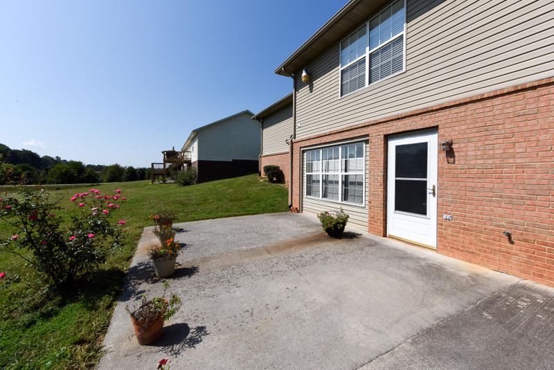4226 Pea Ridge Rd, Maryville, TN 37804