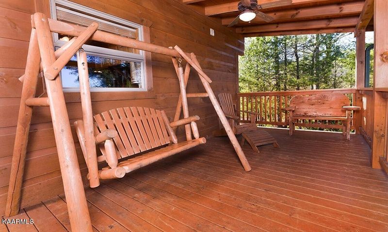 4227 Mountain Rest Way, Sevierville, TN 37876