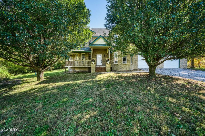 423 Authur Seagraves Rd, Sparta, TN 38583