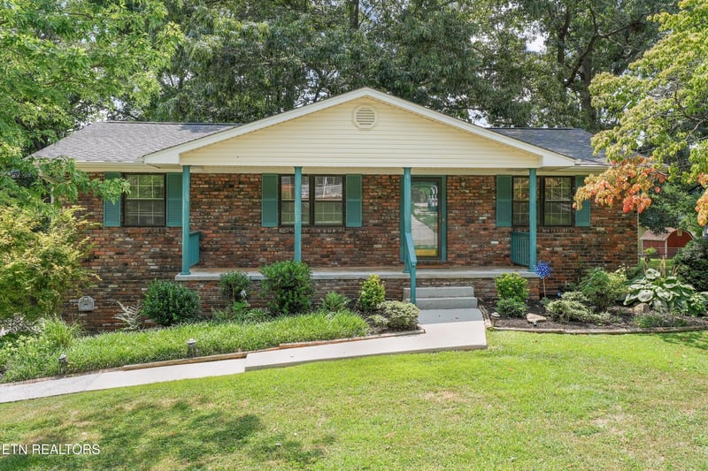 4232 O'hara Dr, Knoxville, TN 37918