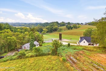 4235 Cave Mill Rd, Maryville, TN 37804