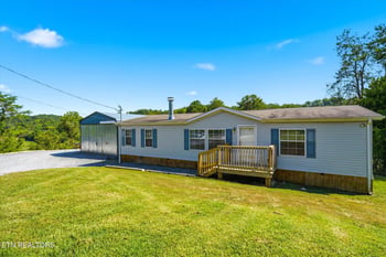 424 Cedar Top Dr, Sevierville, TN 37876