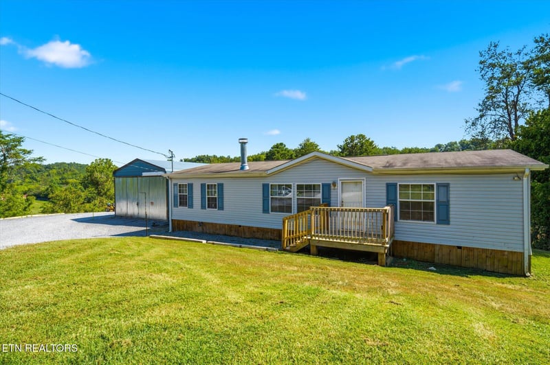 424 Cedar Top Dr, Sevierville, TN 37876