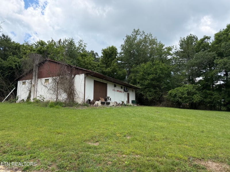 424 Cook Rd, Crossville, TN 38555
