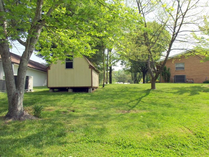 424 Delozier Ln, Rockwood, TN 37854
