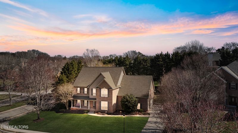 424 Gwinhurst Rd, Knoxville, TN 37934