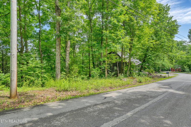 424 Laurel Rd, Townsend, TN 37882