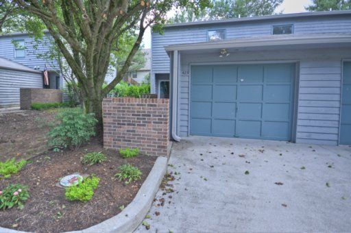 425 Bramblewood Ln #6R12, Knoxville, TN 37922
