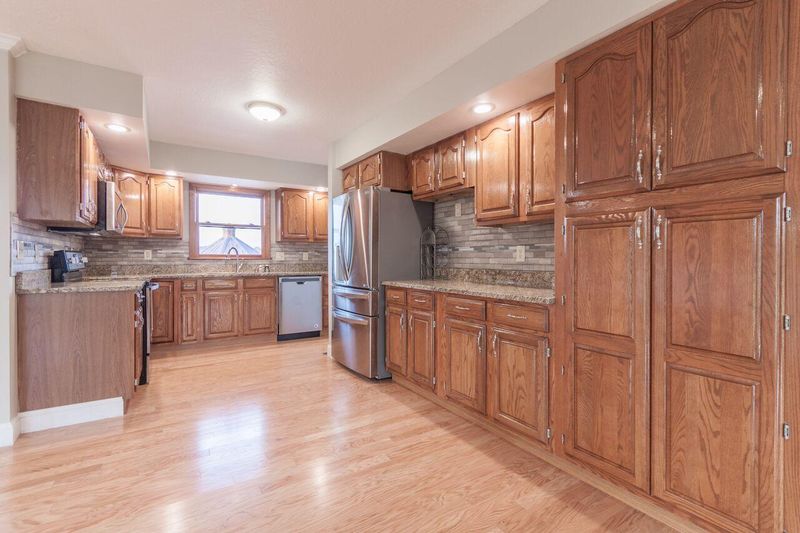 425 Chambers Rd, Jacksboro, TN 37757