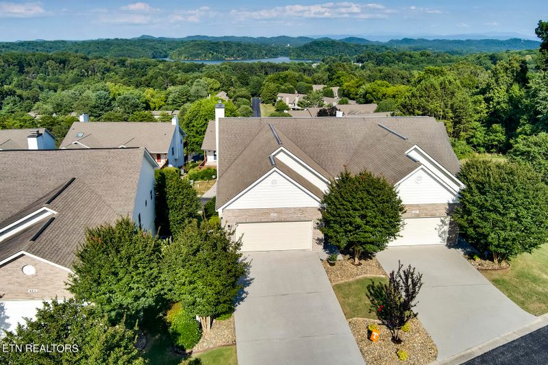 425 Cimarron Cir, Loudon, TN 37774