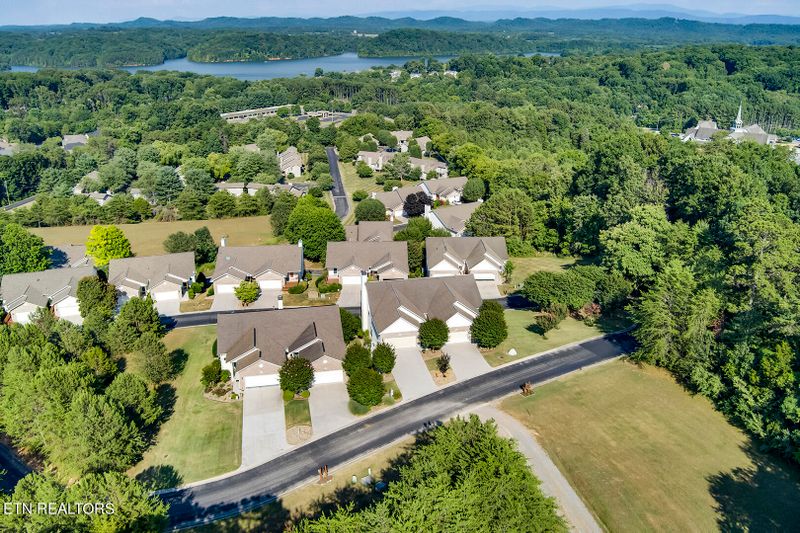 425 Cimarron Cir, Loudon, TN 37774