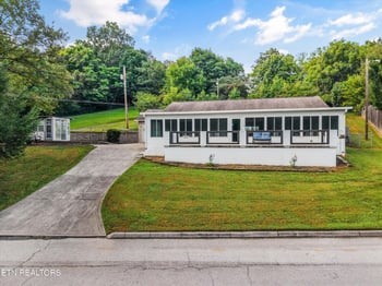 425 E Church St, Kingston, TN 37763
