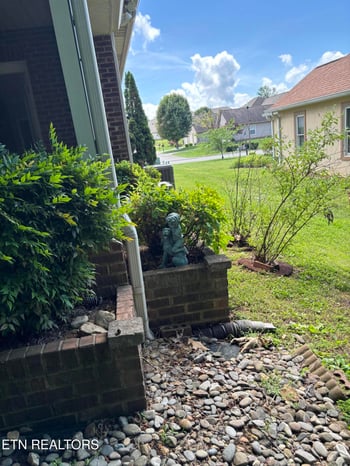 425 Lochmere Dr, Morristown, TN 37814