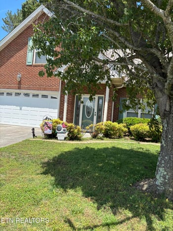 425 Lochmere Dr, Morristown, TN 37814