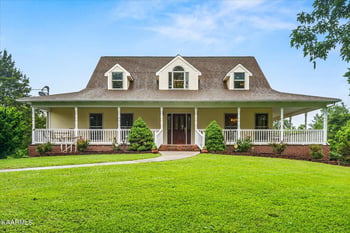425 Meadowbreeze Rd, Corryton, TN 37721