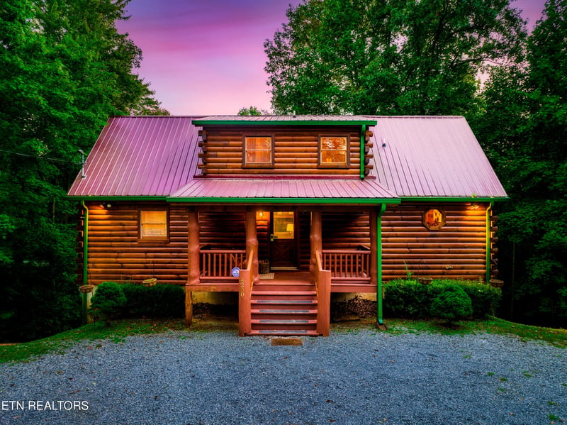 4250 Mountain Rest Way, Sevierville, TN 37876