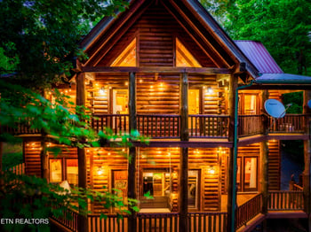 4250 Mountain Rest Way, Sevierville, TN 37876