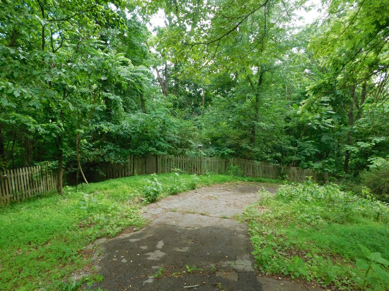 4253 Cub Dr, Louisville, TN 37777