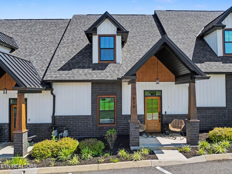426 Fleeta Williams Way, Sevierville, TN 37862