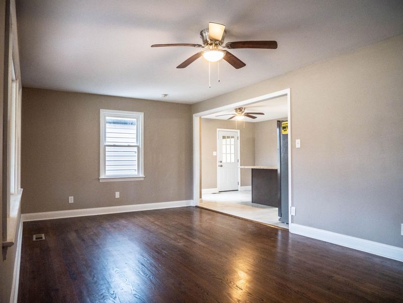426 Hicks Cir, Clinton, TN 37716
