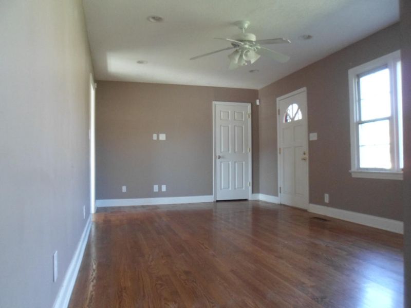 426 Highland Dr, Clinton, TN 37716