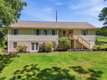 426 Plena Ln, Kodak, TN 37764