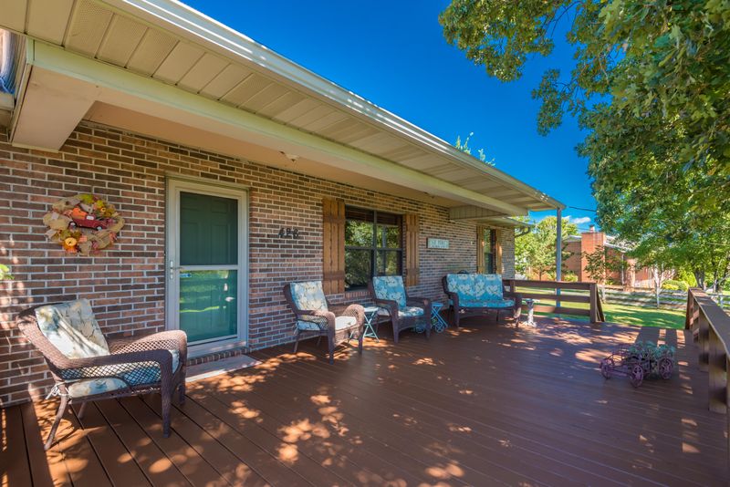 426 Third St, Seymour, TN 37865