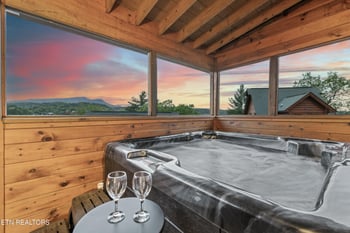 427 Big Bear Way, Pigeon Forge, TN 37863