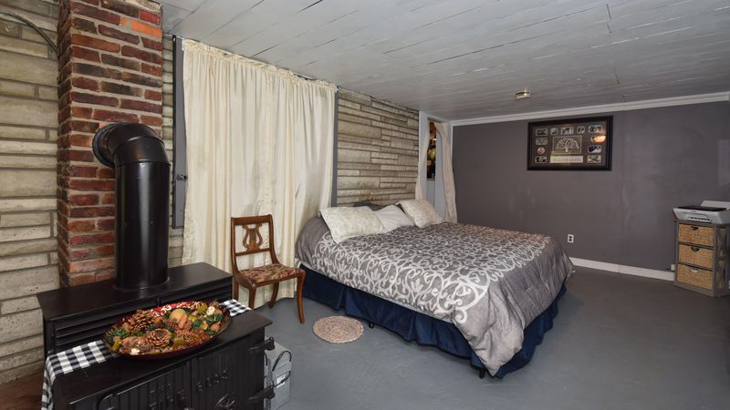 427 Poplar Springs Rd, Kingston, TN 37763
