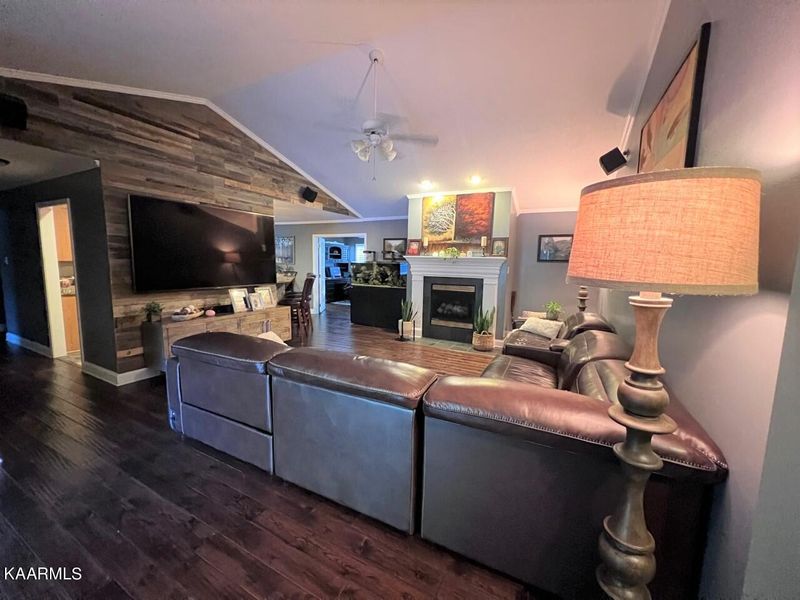 4276 Pea Ridge Rd, Maryville, TN 37804
