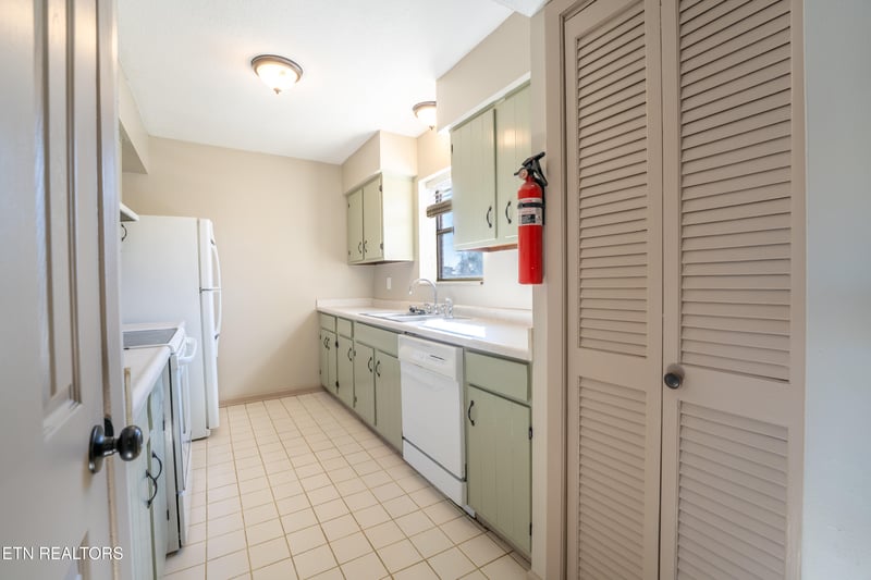 428 Dublin Dr #207, Knoxville, TN 37923